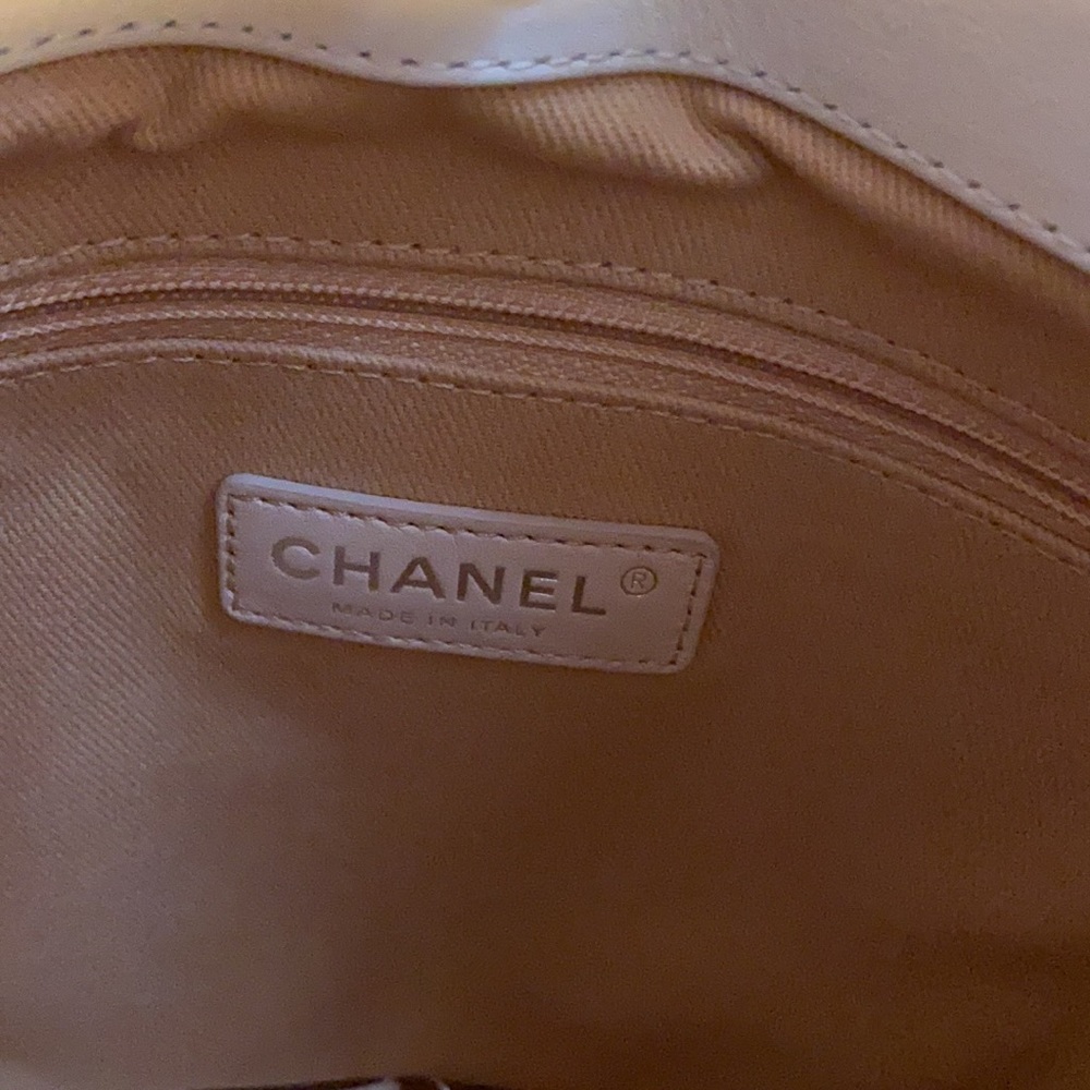 Chanel Sac Cordon top handle bucket quilted white leather silver hardware purse - Picture 15 of 15